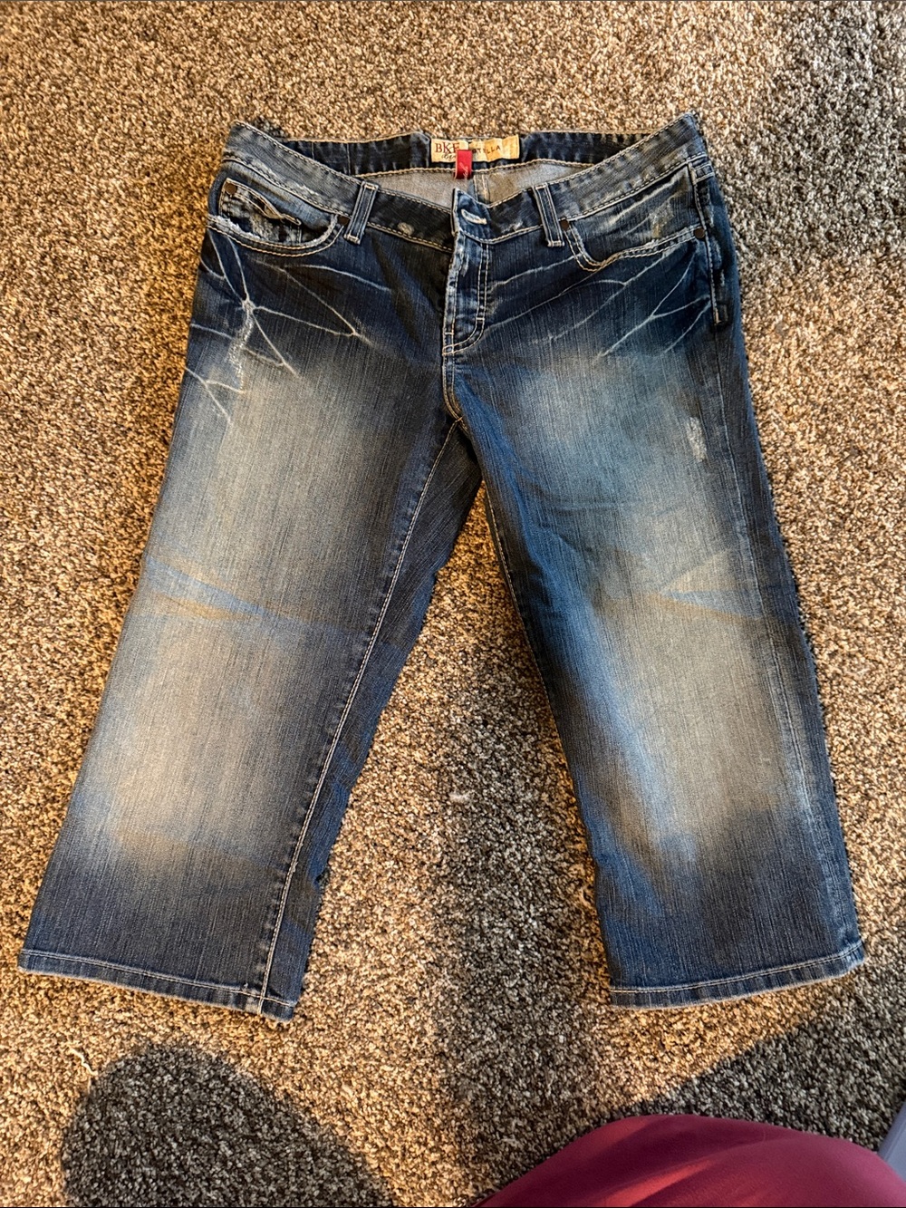 BKE Women's Blue Distressed Capri
